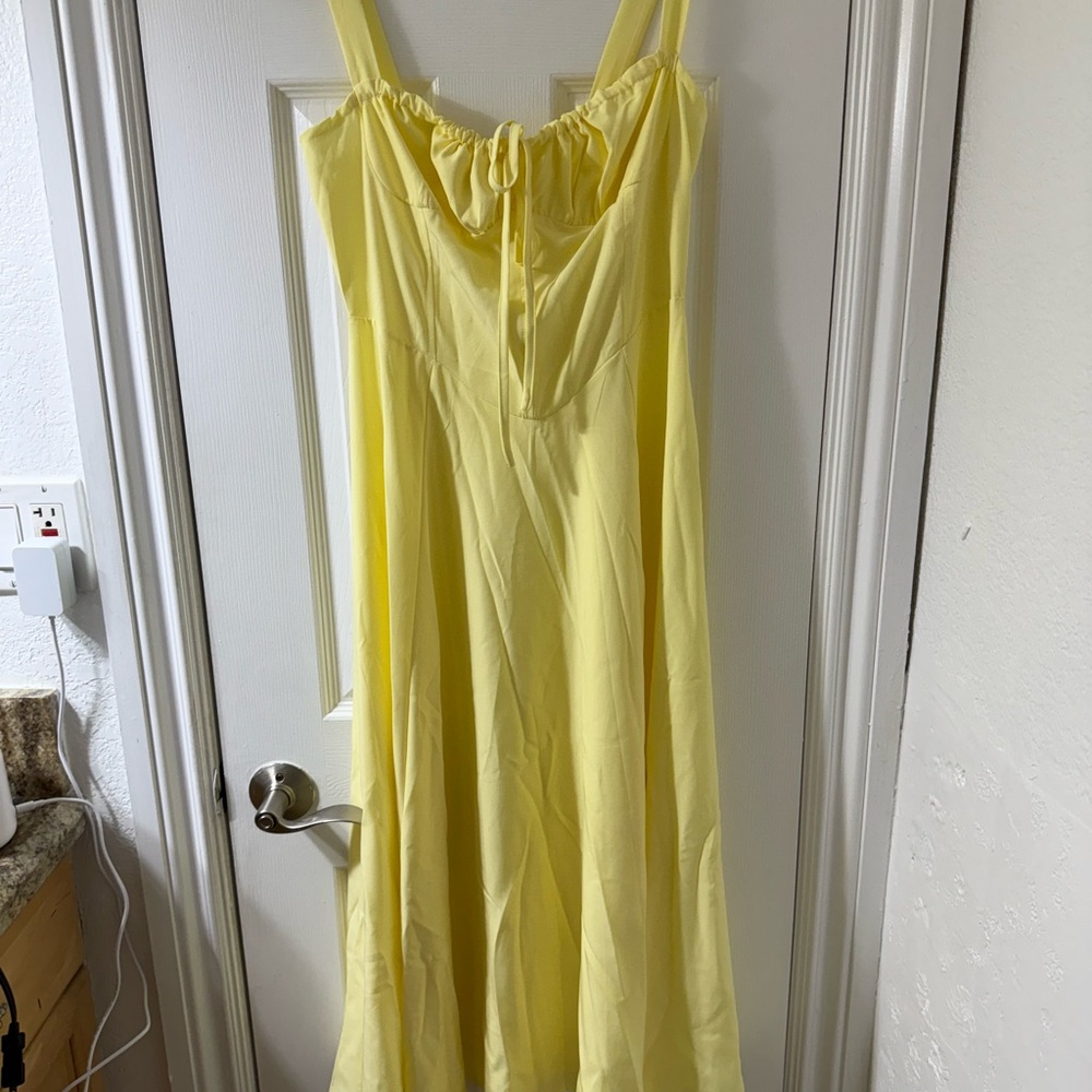 Elegant Yellow Women's Sundress Dress